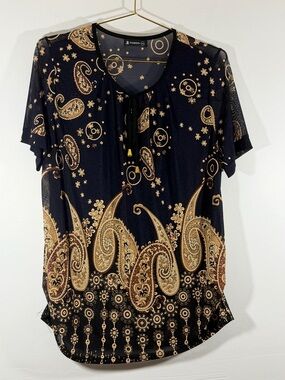 Z Fashion Paisley Print Women's Top in Black and Gold -